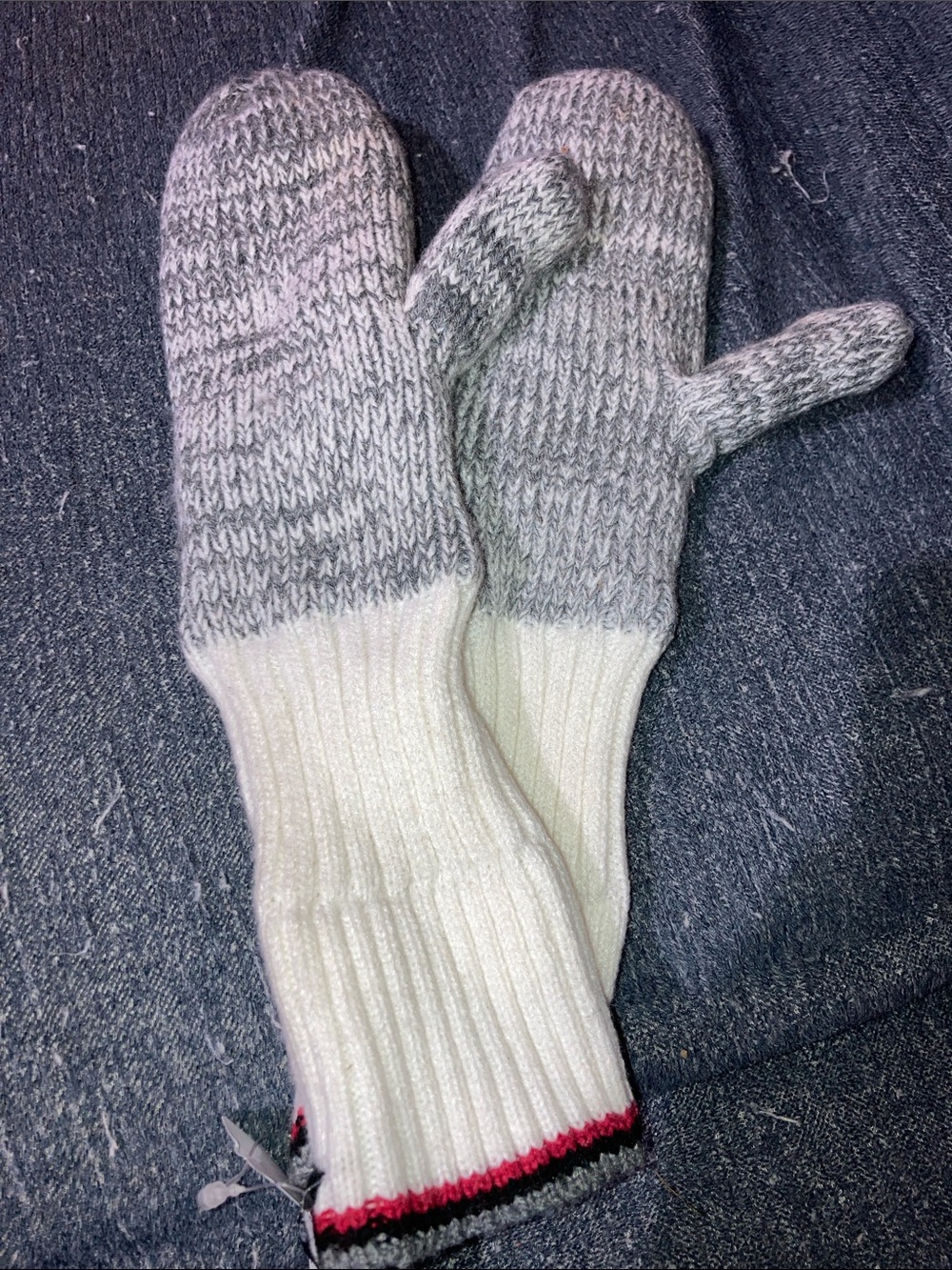 Kombi gloves.